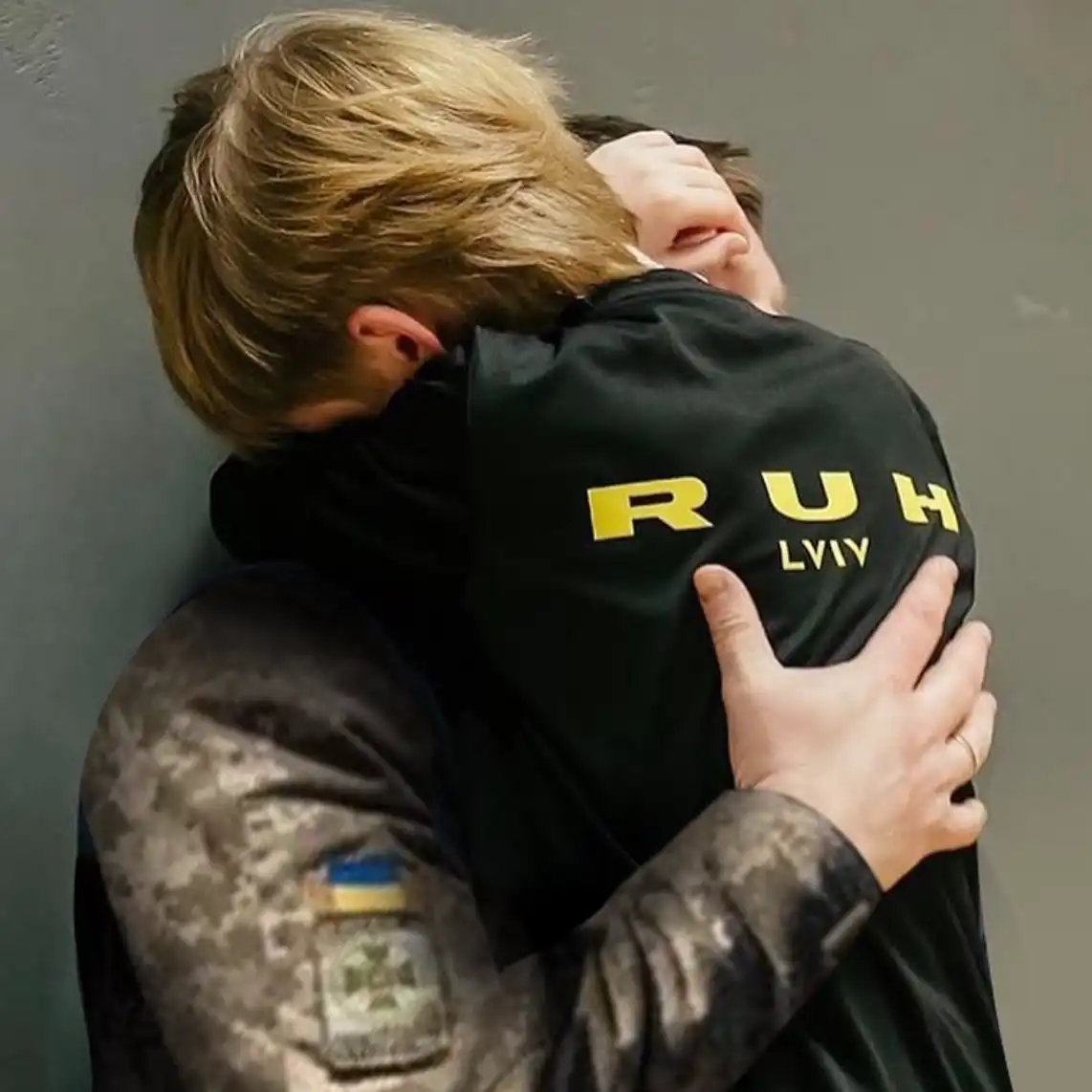 Рух Львів